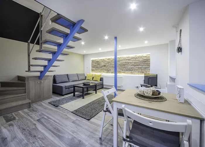 Akacfa 2 Bedroom Center Apartment