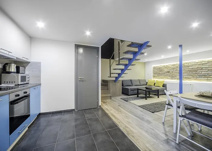 Akacfa 2 Bedroom Center Apartment